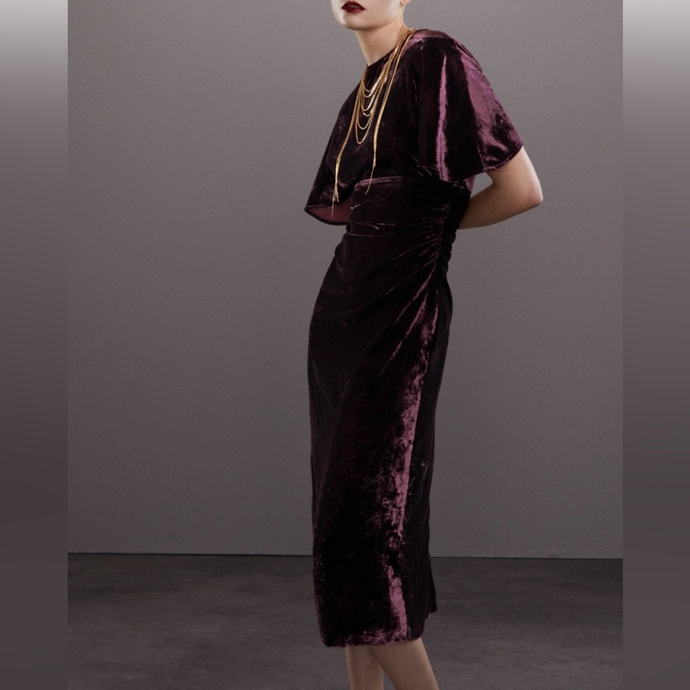 ZARA Luxurious Fitted Velvet Midi Dress in Deep Purple Burgundy Plum NWT